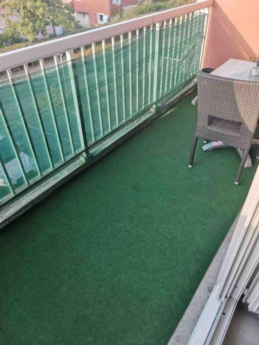 בורג-אן-ברס Charmant Appartement Au Calme מראה חיצוני תמונה
